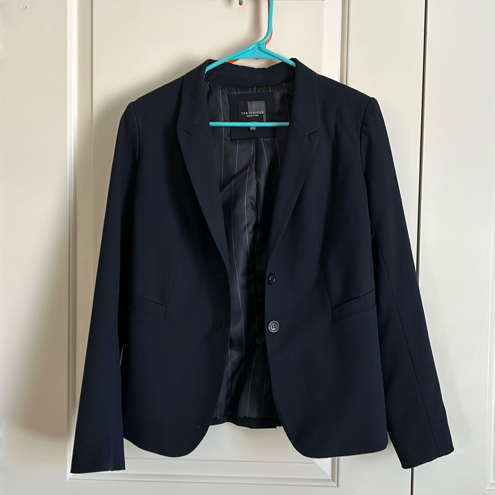 the Limited size 8 navy blazer